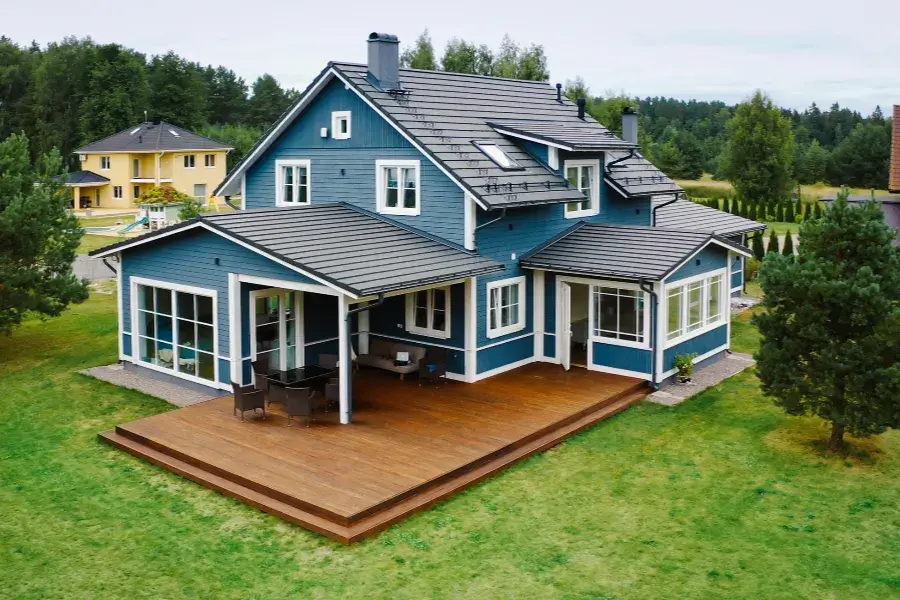 Benefits of Professional Porch Flooring Installation in Tampa, FL
